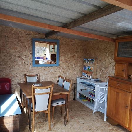 Sous Les Toiles De Pautilou Hotel Molles Bagian luar foto